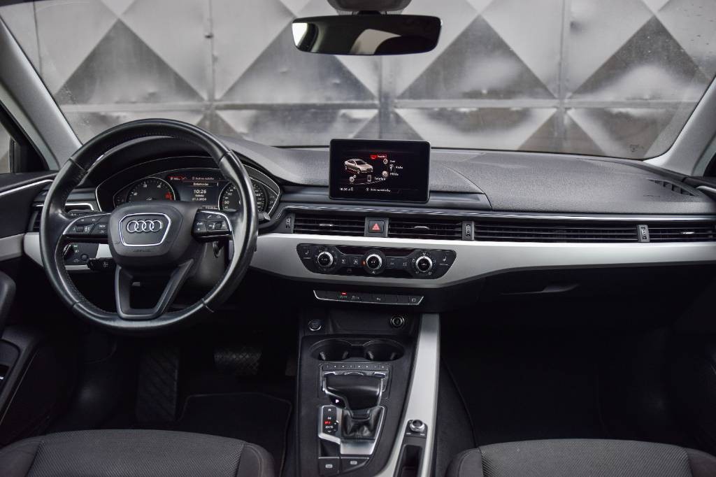 Audi A4 2.0 TDI S-LINE, PREVERENÉ VYMENENÉ ROZVODY BRZDY OLEJ a FILTRE SERVISNÁ KNIHA