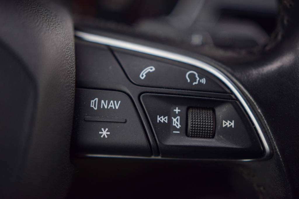 Audi A4 2.0 TDI S-LINE, PREVERENÉ VYMENENÉ ROZVODY BRZDY OLEJ a FILTRE SERVISNÁ KNIHA