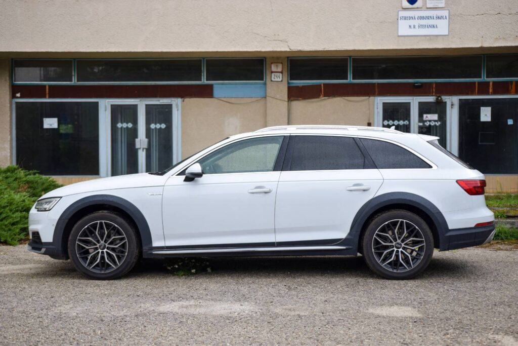 Audi A4 Allroad 3.0 TDI quattro S tronic P. KAMERA, B&O, 4x4